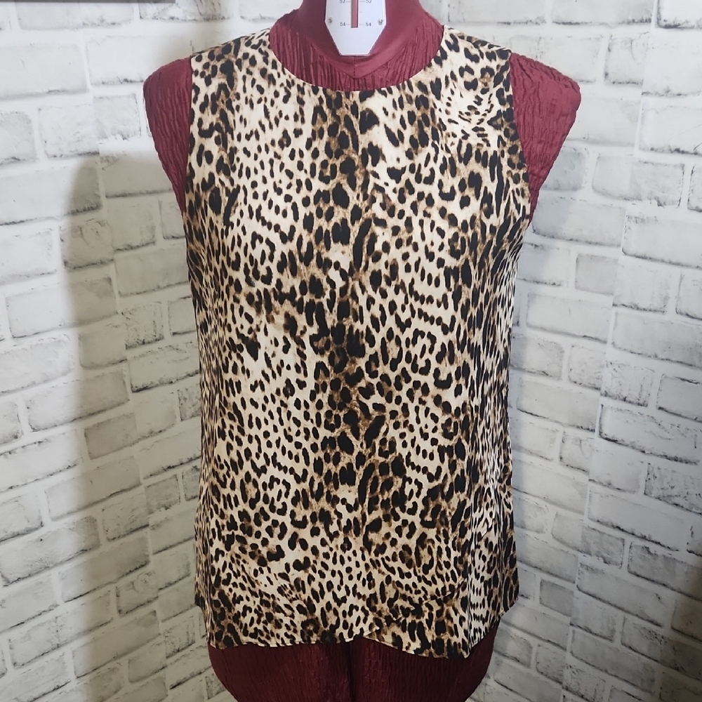 Chicos Leopard Print Sleeveless Top